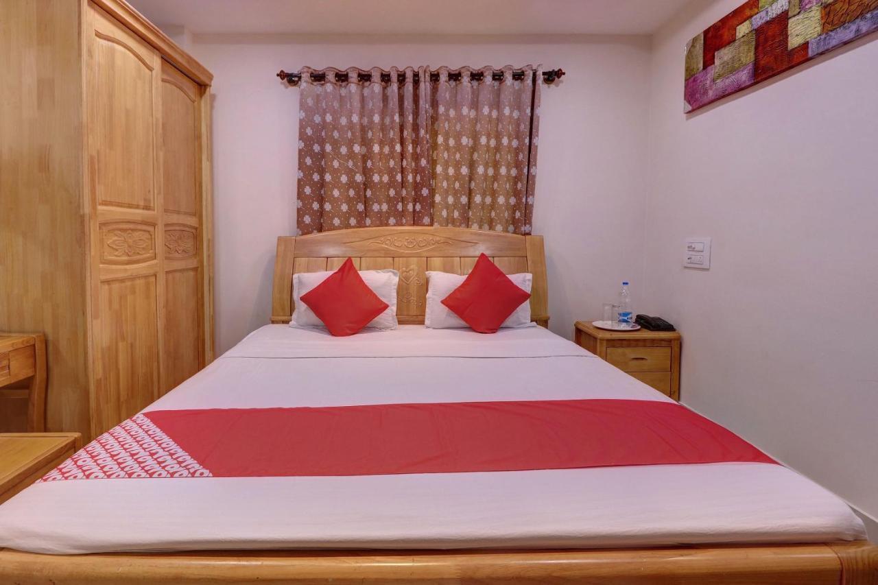 Oyo 24245 Dv Residency Hotel Bhadravati Exterior photo